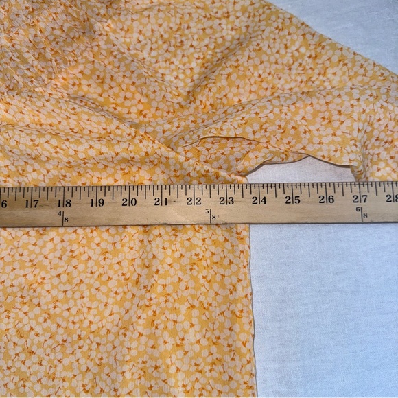Ann Taylor Floral Sheer‎ Shirt Blouse Top Large Dotted Yellow Blouse Office #cc - Picture 9 of 10